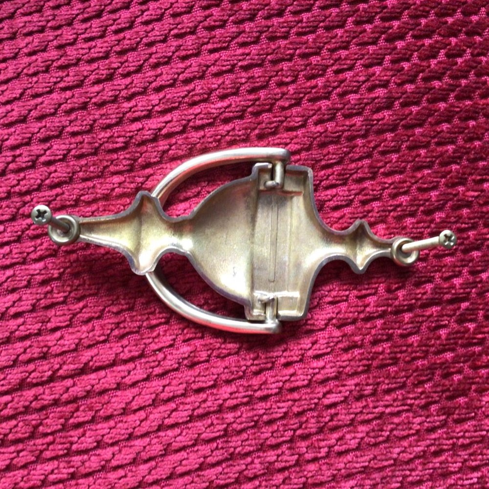 Gold toned metal Door Knocker for "The Stewart's" - Picture 3 of 4